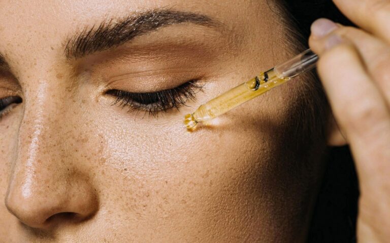 huile-de-jojoba-visage